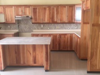 SHORTWOOD RD, Kingston / St. Andrew, Jamaica - Townhouse for Sale